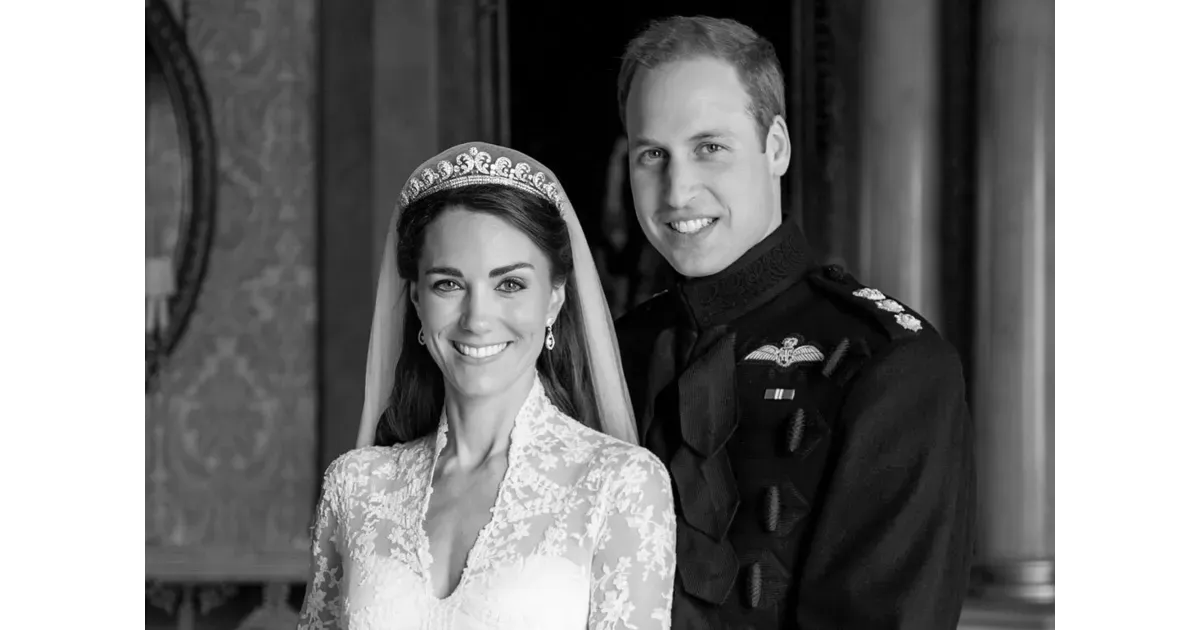 Принц Уильям и Кейт Миддлтон опубликовали свой портрет по случаю годовщины свадьбы и всех напугали