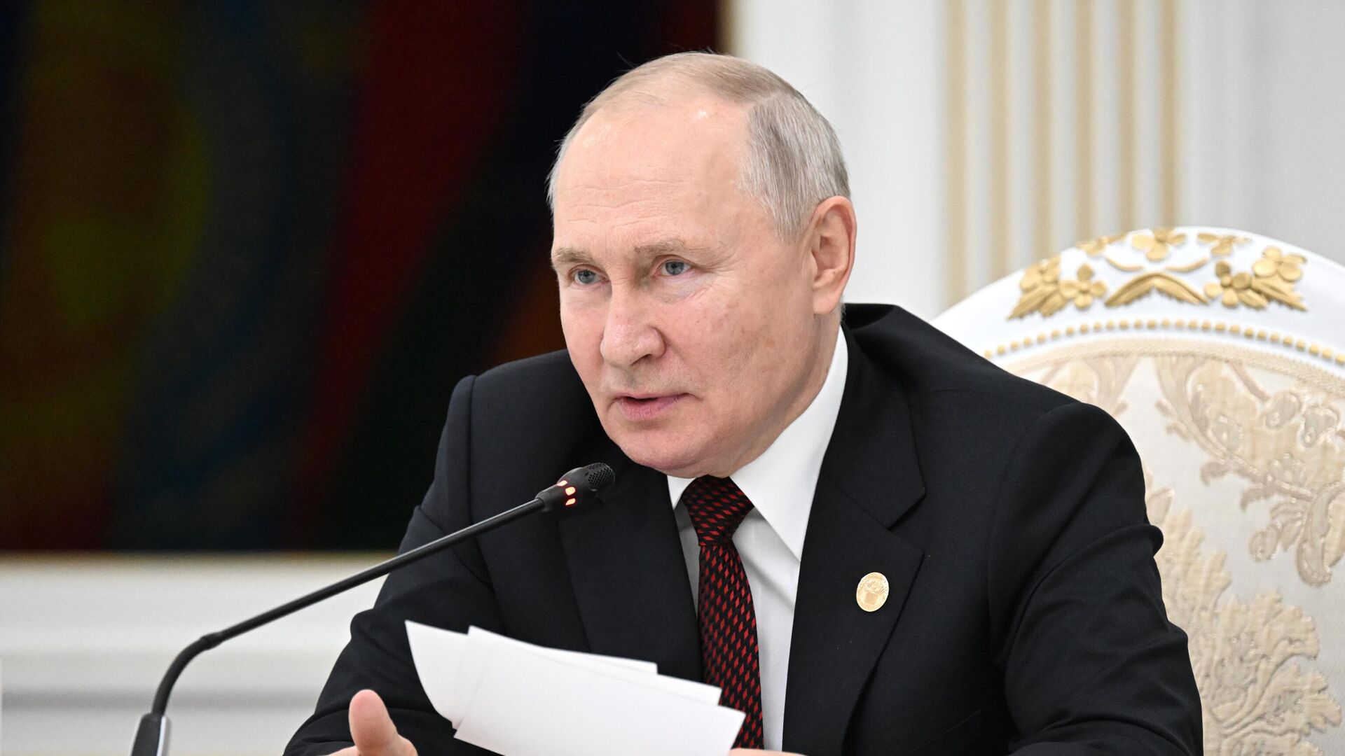 Классный руководитель Путина рассказала о школьных годах президента РФ